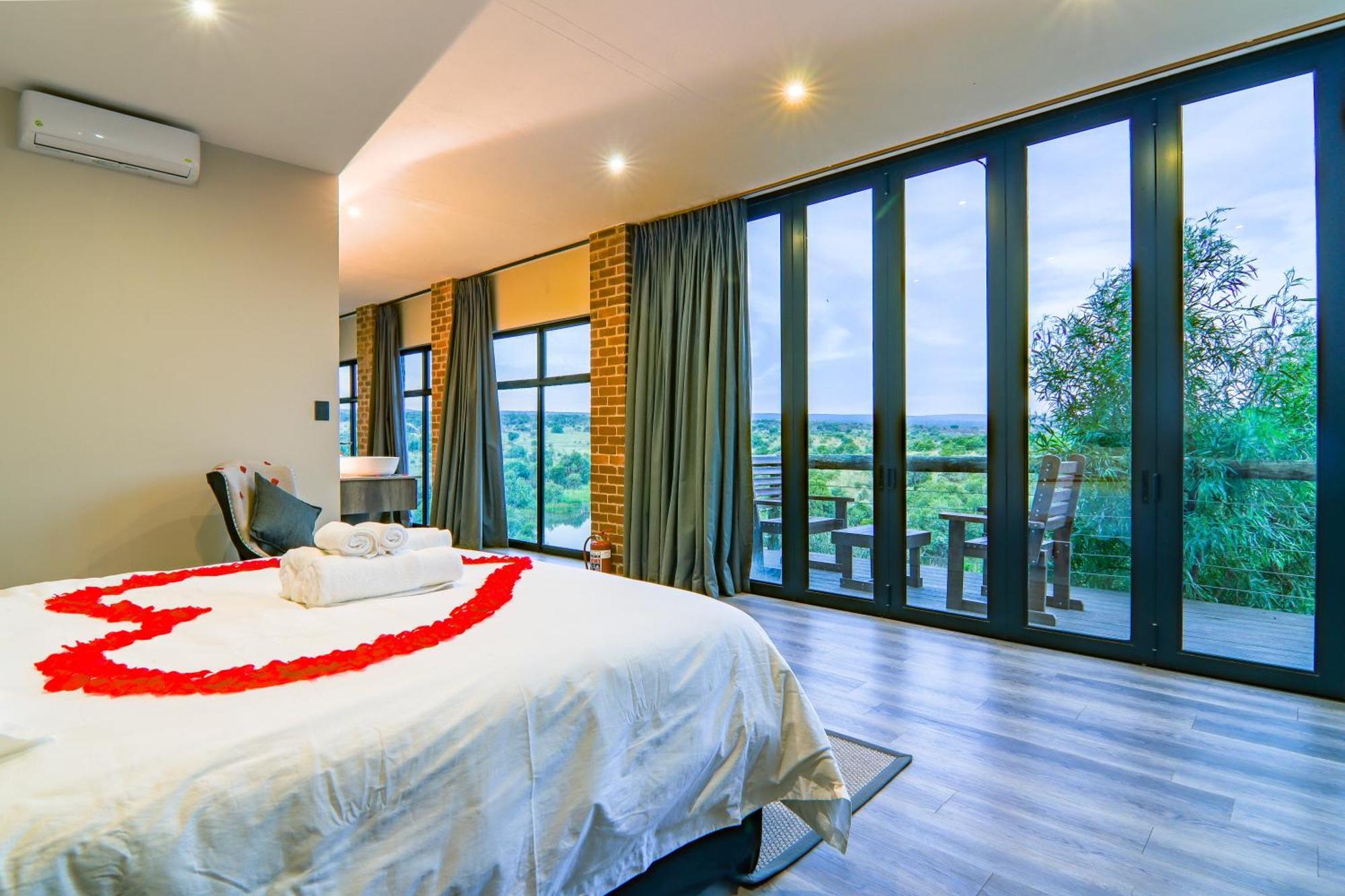 Cliffhanger Lodge Mabula Game Reserve Екстер'єр фото