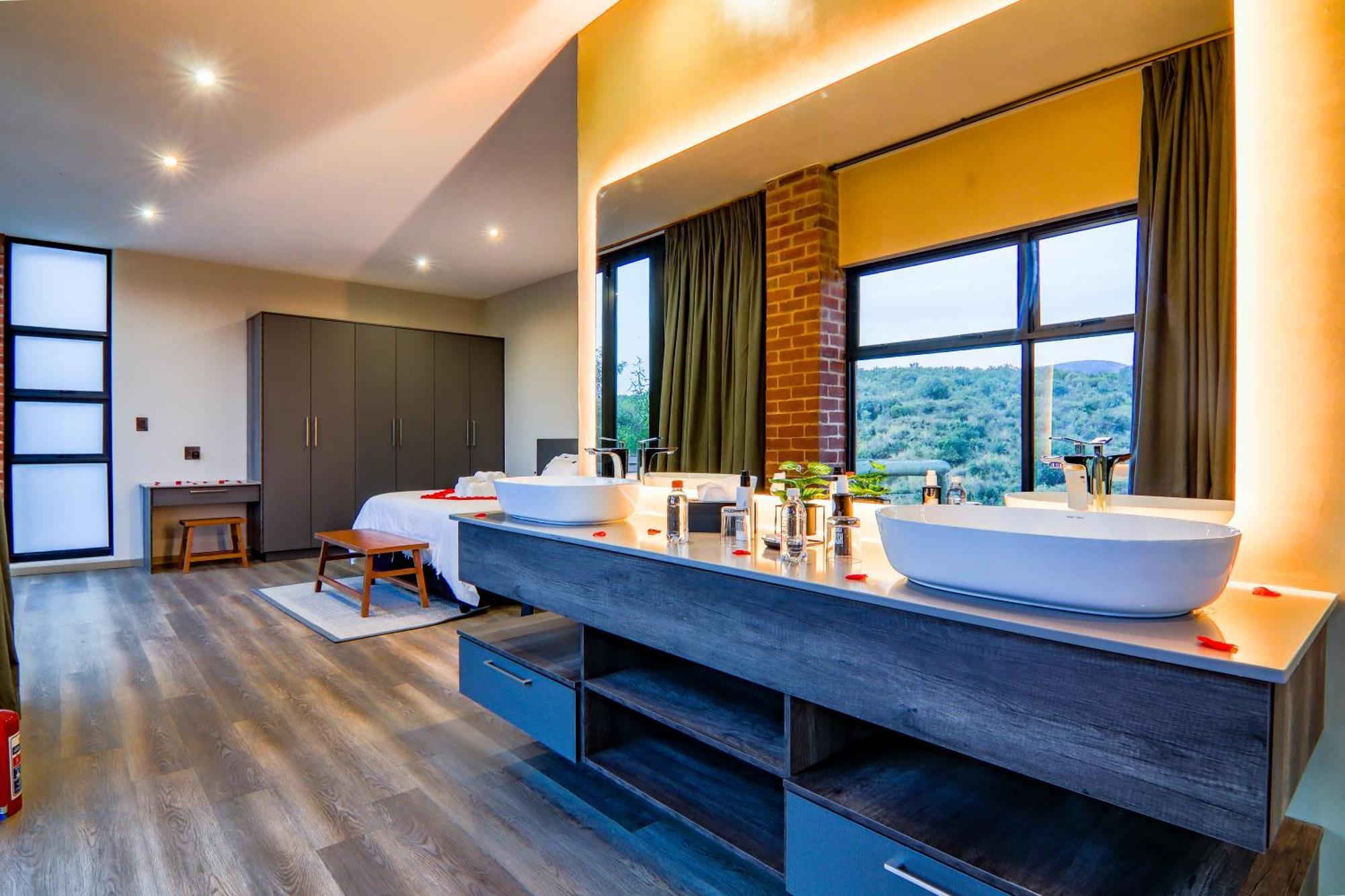 Cliffhanger Lodge Mabula Game Reserve Екстер'єр фото
