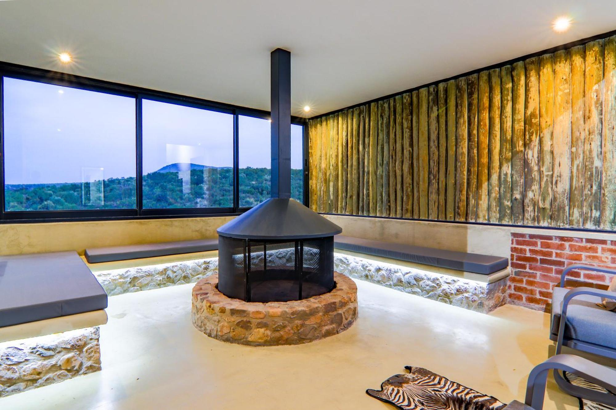 Cliffhanger Lodge Mabula Game Reserve Екстер'єр фото